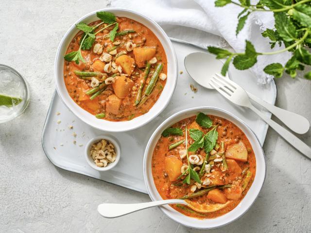 Curry met aardappel, linzen en boontjes Curry met aardappel, linzen en boontjes