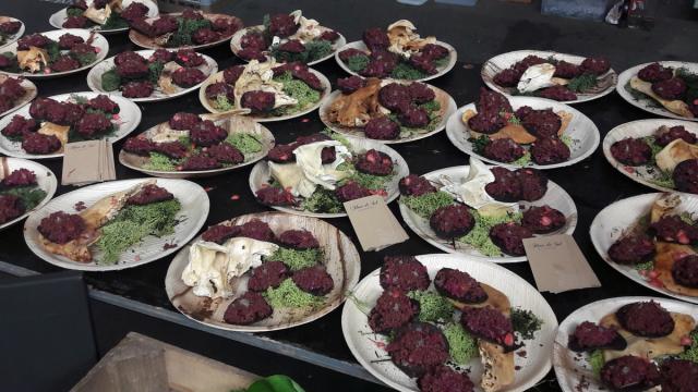 Gerecht met zwarte pens Gerecht met zwarte pens