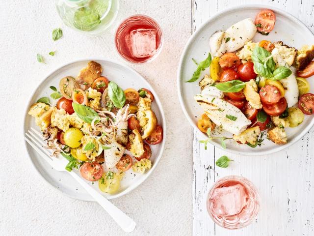 Panzanella met gegrilde pijlinktvis
