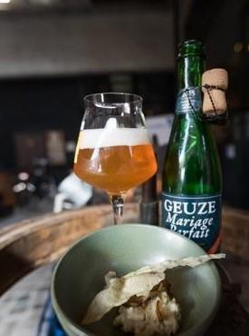 geserveerd met Geuze