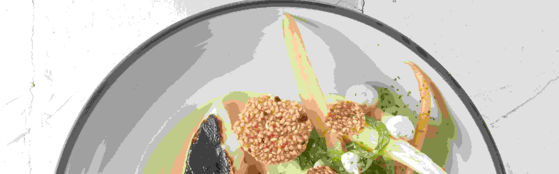 Wijting – peterseliewortel – girolle – sesam Wijting – peterseliewortel – girolle – sesam